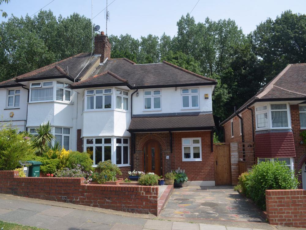 Worcester Crescent, Mill Hill